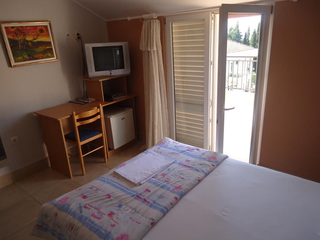 Hotel Kangaroo Budva Kültér fotó