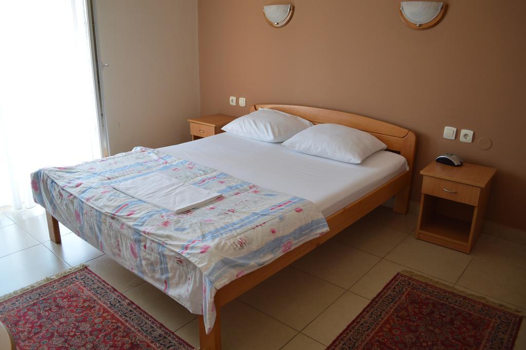 Hotel Kangaroo Budva Kültér fotó