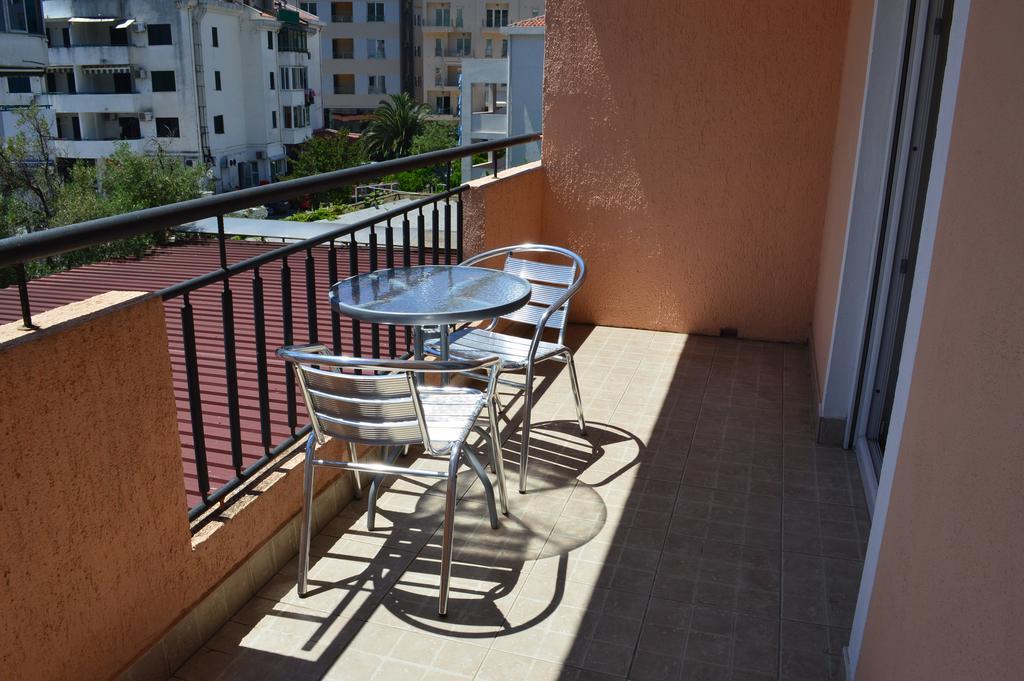 Hotel Kangaroo Budva Kültér fotó