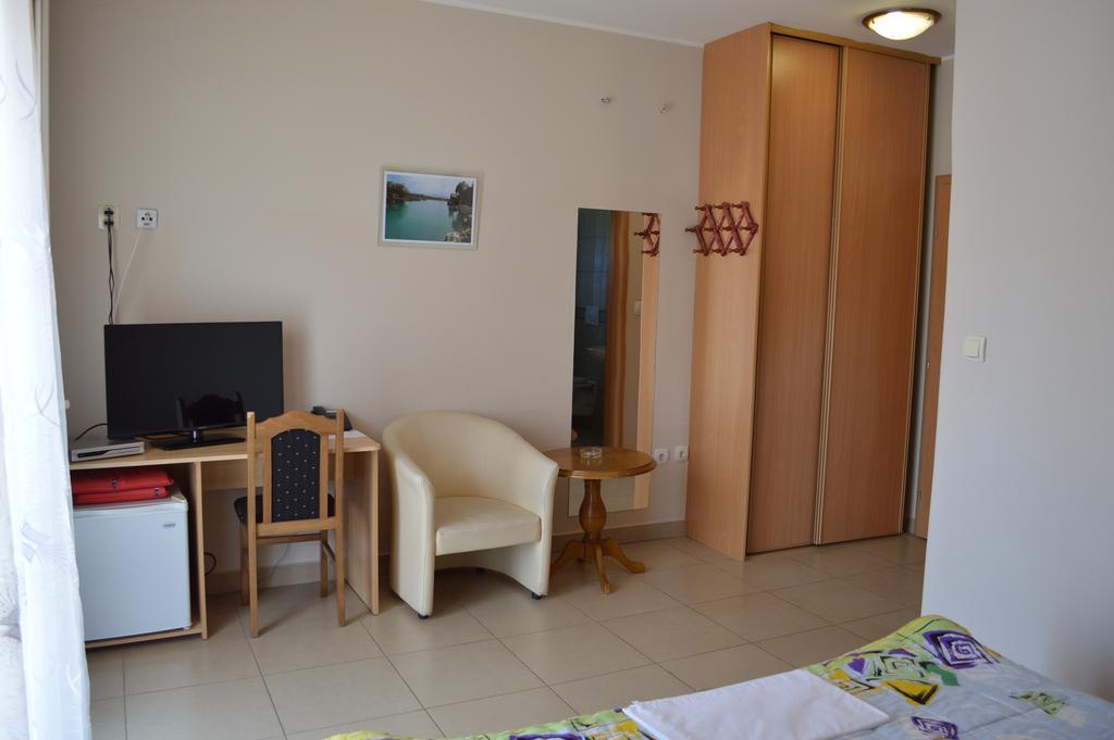 Hotel Kangaroo Budva Kültér fotó