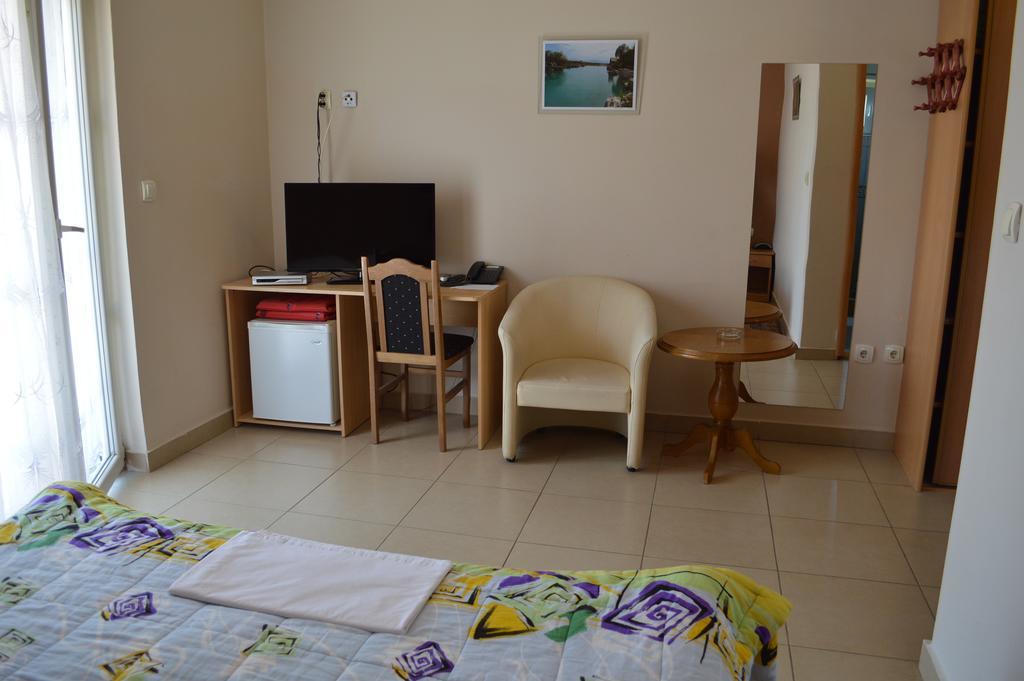 Hotel Kangaroo Budva Kültér fotó