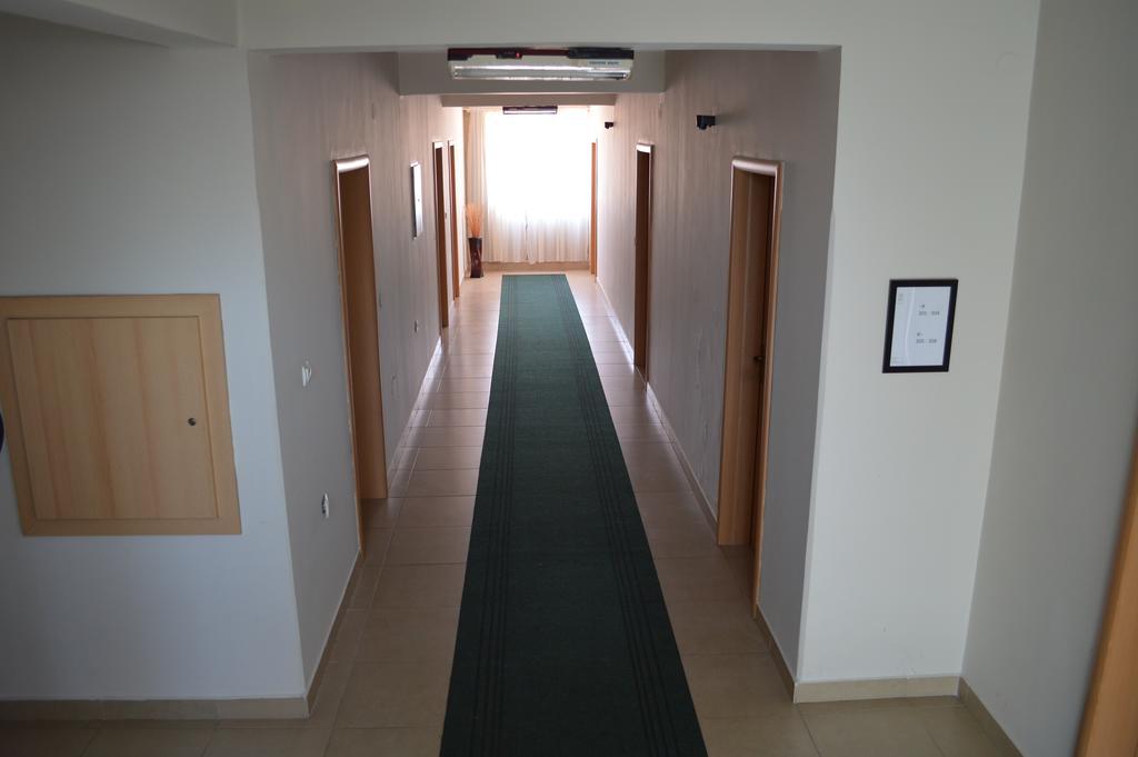 Hotel Kangaroo Budva Kültér fotó
