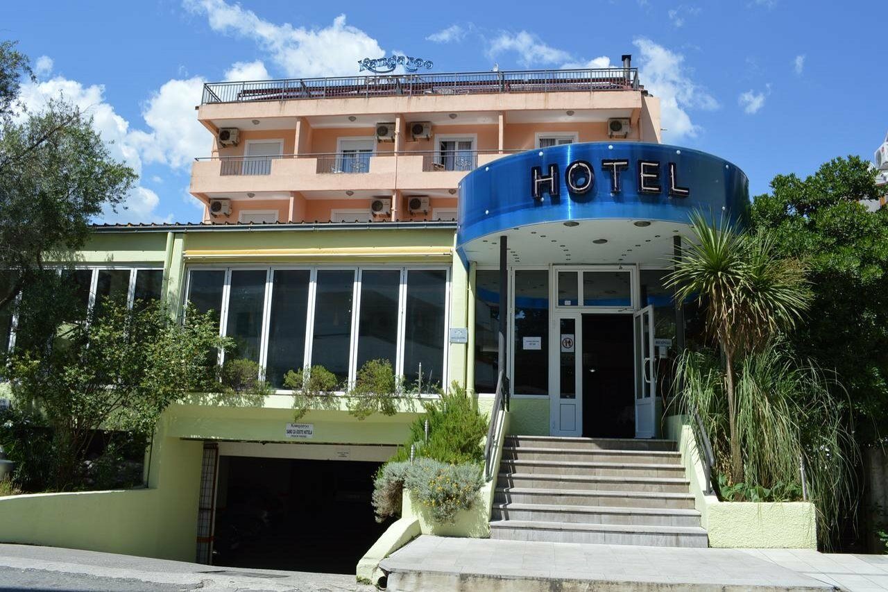 Hotel Kangaroo Budva Kültér fotó